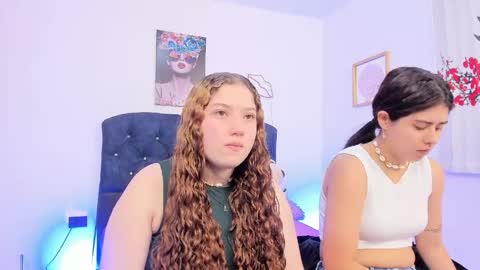 Zoe And Valeria online show from April 8, 3:23 pm