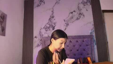 Snapshot of zoe_blake1 chatting on May 19, 3:24 am Zoe Blake online show from May 19, 3:24 am