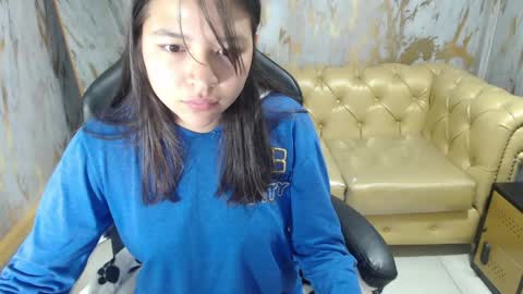 Snapshot of zoe_dash_a chatting on May 15, 1:51 pm Zoe online show from May 15, 1:51 pm