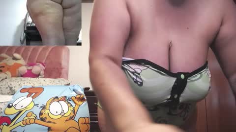 Snapshot of zoe_hotxxx chatting on February 28, 2:34 am zoe hotxxx online show from February 28, 2:34 am