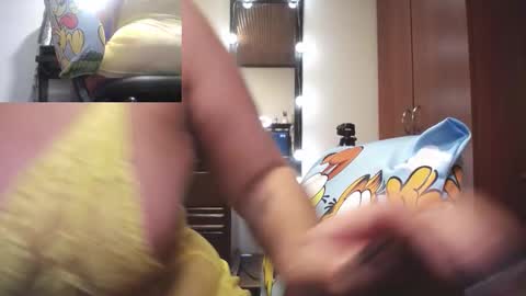 Snapshot of zoe_hotxxx chatting on March 1, 2:46 am zoe hotxxx online show from March 1, 2:46 am