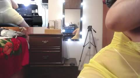 Snapshot of zoe_hotxxx chatting on May 9, 2:33 pm zoe hotxxx online show from May 9, 2:33 pm