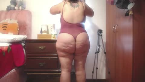 Snapshot of zoe_hotxxx chatting on June 4, 2:45 pm zoe hotxxx online show from June 4, 2:45 pm