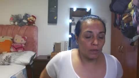 Snapshot of zoe_hotxxx chatting on July 15, 2:33 pm zoe hotxxx online show from July 15, 2:33 pm