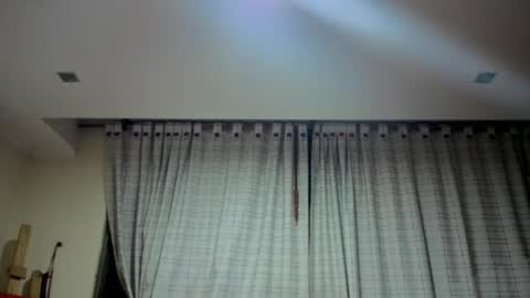 Snapshot of zoe_khall chatting on May 15, 4:08 am ZOE online show from May 15, 4:08 am