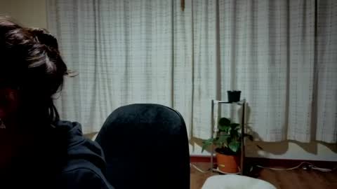 Snapshot of zoe_khall chatting on June 3, 3:20 am ZOE online show from June 3, 3:20 am