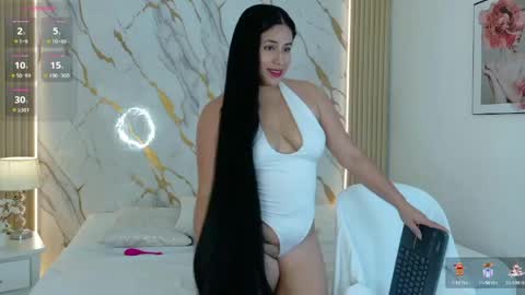 zoe_longhair online show from May 20, 7:53 pm
