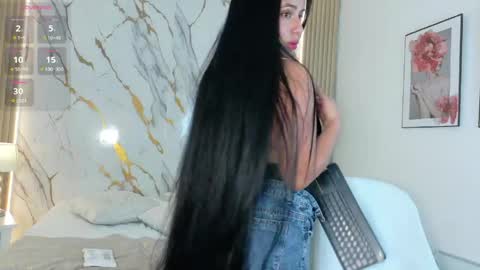 zoe_longhair online show from May 23, 8:02 pm