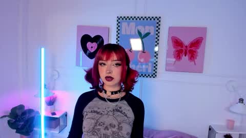 Zoe Lynch online show from February 11, 11:37 am