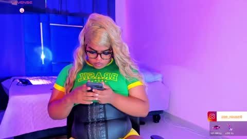 zoe_rosee4 online show from May 29, 6:33 am