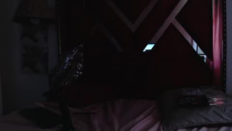 Snapshot of zoe_spenser chatting on June 27, 3:50 pm Zoe online show from June 27, 3:50 pm
