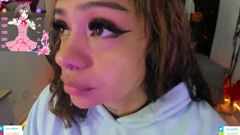 zoe_sullivan_ online show from November 1, 9:44 am