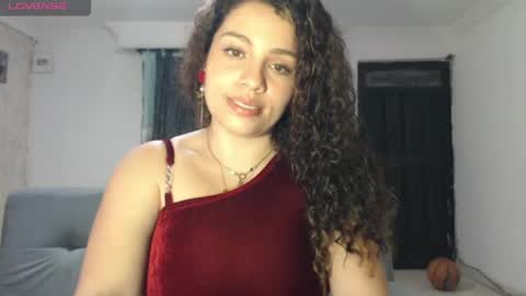 zoe tai online show from May 10, 7:13 am