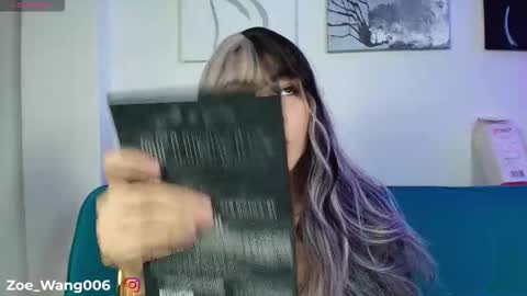 Zoe online show from January 9, 1:36 pm