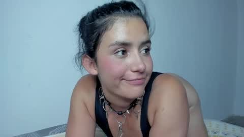 Snapshot of zoe_wattson chatting on May 1, 8:46 pm Zoe online show from May 1, 8:46 pm