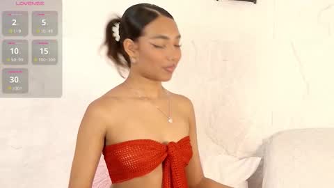 Snapshot of zoeameliie chatting on February 2, 10:19 pm zoeameliie online show from February 2, 10:19 pm