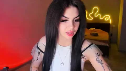 zoedrift online show from March 14, 4:45 pm