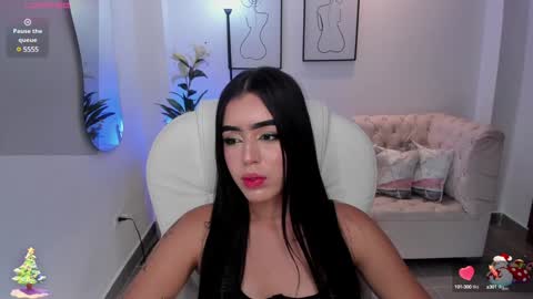 Snapshot of zoee_jackson chatting on December 14, 7:57 pm  zoee jackson online show from December 14, 7:57 pm