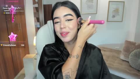 Snapshot of zoee_jackson chatting on January 7, 10:08 pm  zoee jackson online show from January 7, 10:08 pm