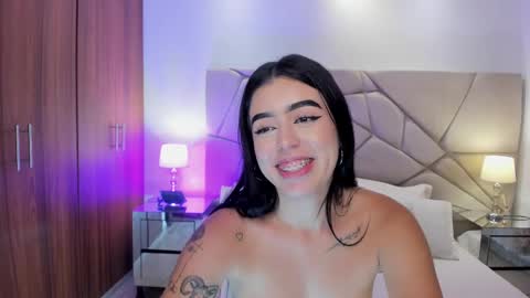 Snapshot of zoee_jackson chatting on March 10, 1:12 am  zoee jackson online show from March 10, 1:12 am