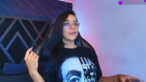 Zoe 3 online show from April 15, 5:31 pm