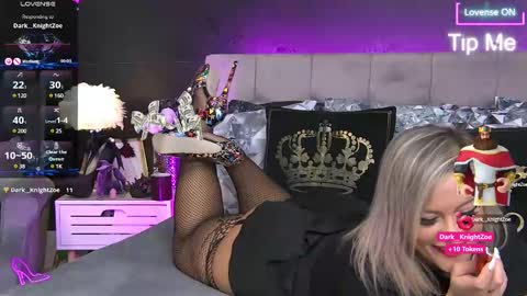 ZoeMesmerize online show from February 11, 6:08 am