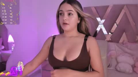 Snapshot of zoemina__ chatting on September 14, 3:33 pm Antonella Kim online show from September 14, 3:33 pm