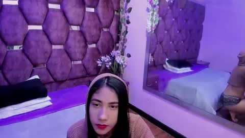 zoesmiitt online show from May 23, 12:31 pm