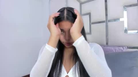 ZoeSwam online show from April 5, 1:41 pm