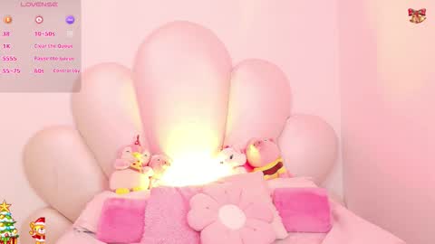 zoewillian online show from December 14, 4:29 am