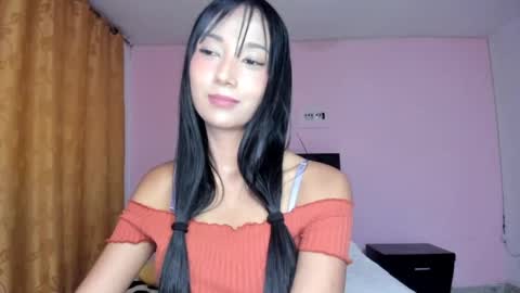 Snapshot of zoey_babyqueen19 chatting on April 29, 12:16 am Zoey online show from April 29, 12:16 am