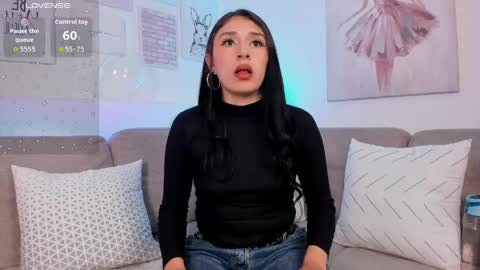 Zoey  online show from May 6, 12:43 pm