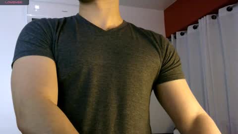 Snapshot of zohan_haidar chatting on March 1, 9:29 am ZohanMohamed online show from March 1, 9:29 am