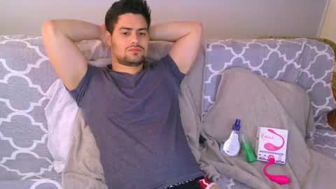 Snapshot of zohan_haidar chatting on November 30, 8:13 pm ZohanMohamed online show from November 30, 8:13 pm