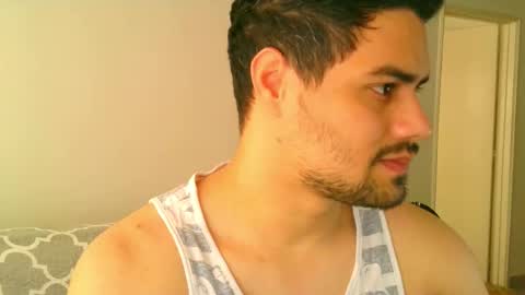 Snapshot of zohan_haidar chatting on December 4, 7:33 pm ZohanMohamed online show from December 4, 7:33 pm