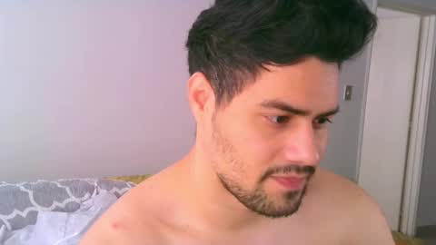 Snapshot of zohan_haidar chatting on December 5, 7:21 pm ZohanMohamed online show from December 5, 7:21 pm