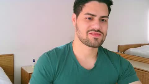 Snapshot of zohan_haidar chatting on January 17, 8:01 pm ZohanMohamed online show from January 17, 8:01 pm