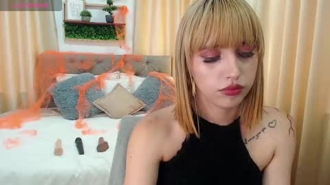 CALL ME    Z O H E T  online show from October 24, 4:36 pm