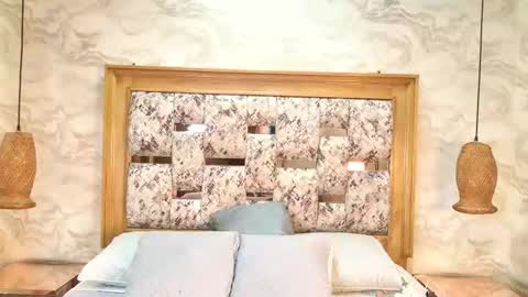 zoley  online show from February 19, 3:02 am