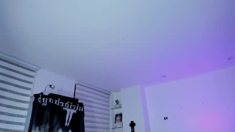 SOPHIE    online show from April 15, 5:25 am