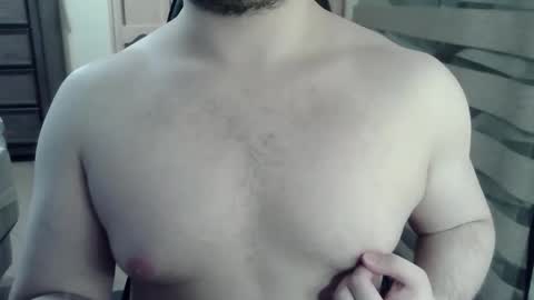 Snapshot of zorrito_himbo chatting on May 26, 7:15 am Himbo fox online show from May 26, 7:15 am