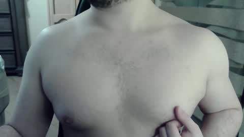Snapshot of zorrito_himbo chatting on May 27, 6:54 am Himbo fox online show from May 27, 6:54 am