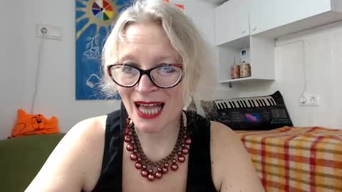 Snapshot of zosya1111 chatting on February 1, 1:30 pm Zosya1111 online show from February 1, 1:30 pm