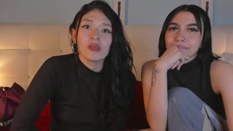 Snapshot of zowi_hottiee chatting on March 11, 5:16 am cintya kors online show from March 11, 5:16 am