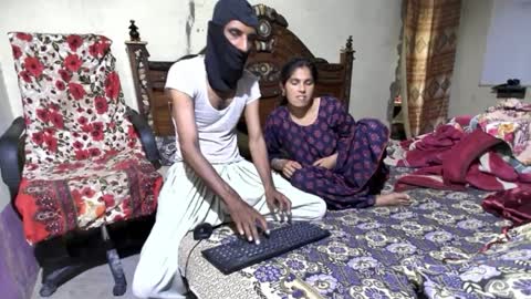 zoyakhan803 online show from April 11, 11:31 pm