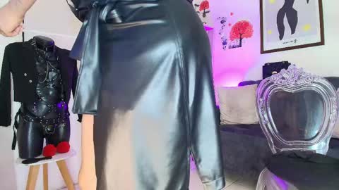 Snapshot of zully_green chatting on April 13, 2:00 pm zully_green online show from April 13, 2:00 pm