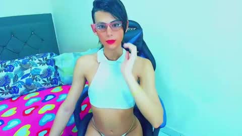 Snapshot of zulramth chatting on July 4, 10:54 am zulramth online show from July 4, 10:54 am