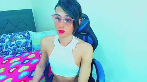Snapshot of zulramth chatting on July 5, 11:01 pm zulramth online show from July 5, 11:01 pm