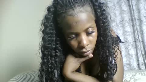 zurivelvetstudio online show from January 15, 10:57 pm