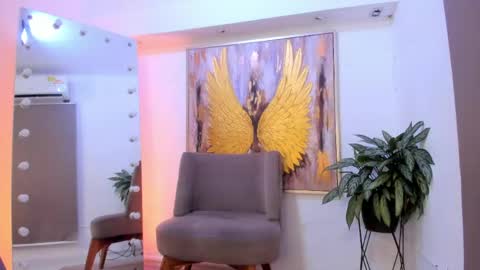 ZURY online show from May 28, 11:18 am